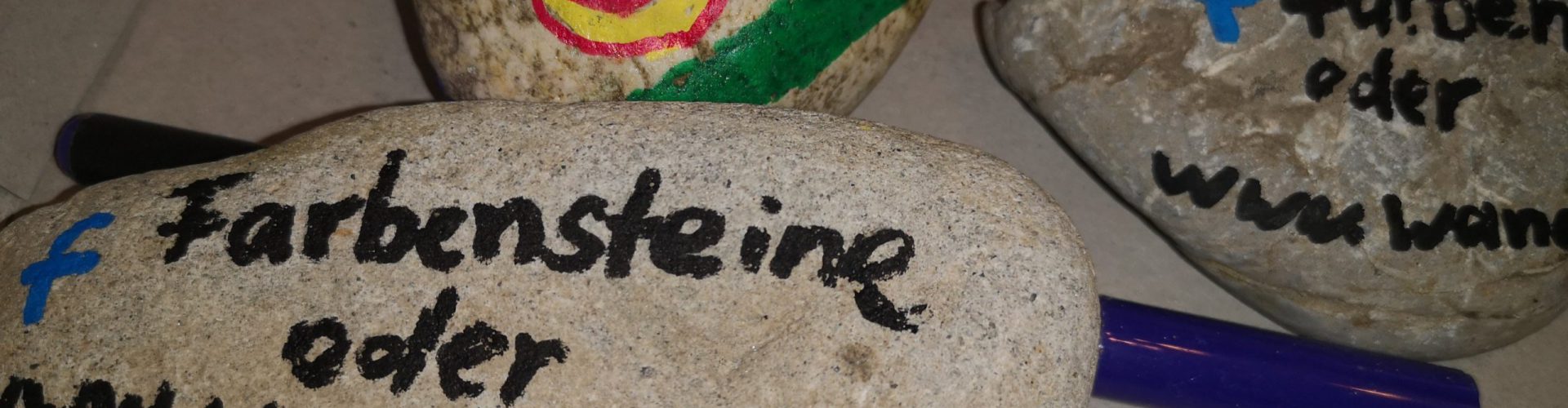 Wie bemalt man einen Wanderstein?